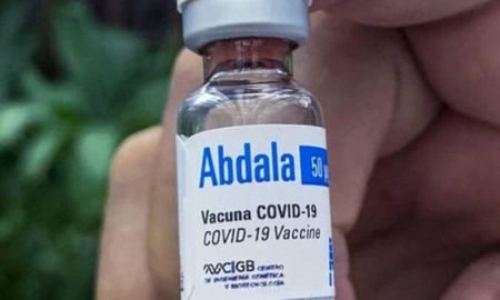 El laboratorio BioCubaFarma que produce la vacuna Abdala informó que logró una eficacia del 92% en su esquema de tres dosis. El laboratorio BioCubaFarma que produce la vacuna Abdala informó que logró una eficacia del 92% en su esquema de tres dosis.