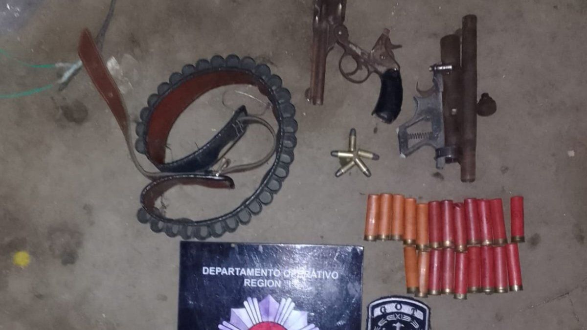La PDI secuestró dos armas de fuego en los allanamientos en Sauce Viejo