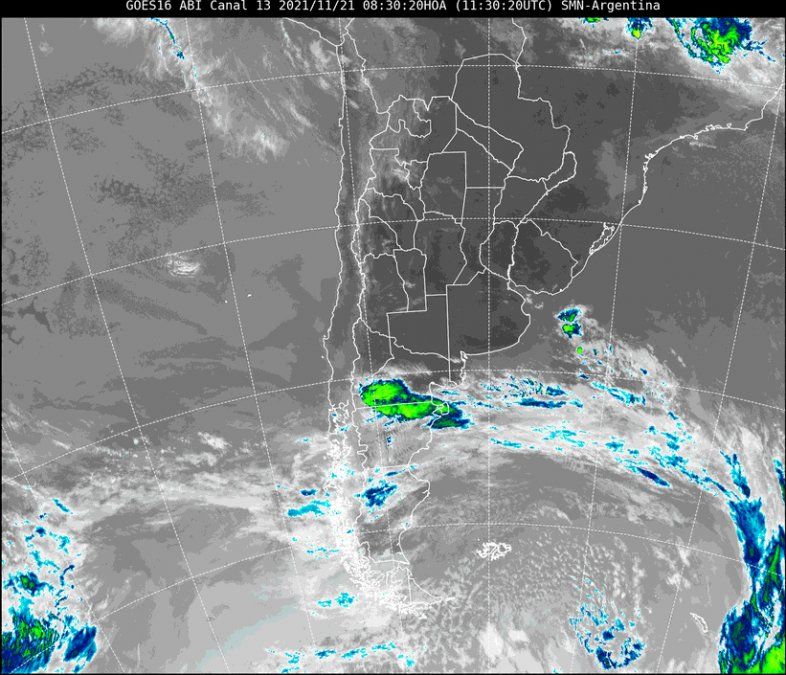 Imagen satelital del tiempo a las 8.30 horas del domingo.