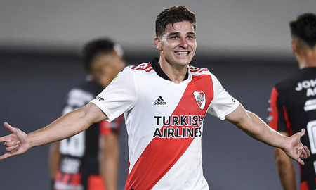 julian alvarez es elegido el mejor futbolista de america en la tradicional encuesta de el pais julian alvarez es elegido el mejor futbolista de america en la tradicional encuesta de el pais