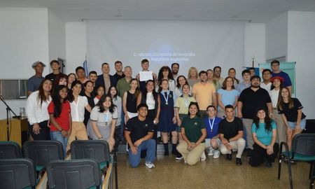 la ciudad universitaria recibio a estudiantes de todo el pais para las olimpiadas de geografia la ciudad universitaria recibio a estudiantes de todo el pais para las olimpiadas de geografia