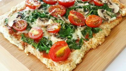 Masa de pizza de pollo: la receta sin harina, proteica y lista en pocos minutos