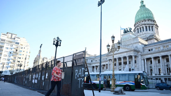 Fuerte operativo en el Congreso: refuerzan la seguridad ante una nueva marcha de jubilados