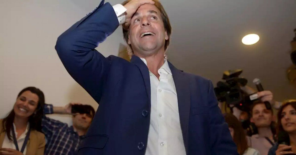 La primera encuesta para el balotaje uruguayo pone arriba a la oposición