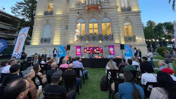El 40° Festival Provincial del Pescador fue presentado en la Casa de la Cultura de Santa Fe.