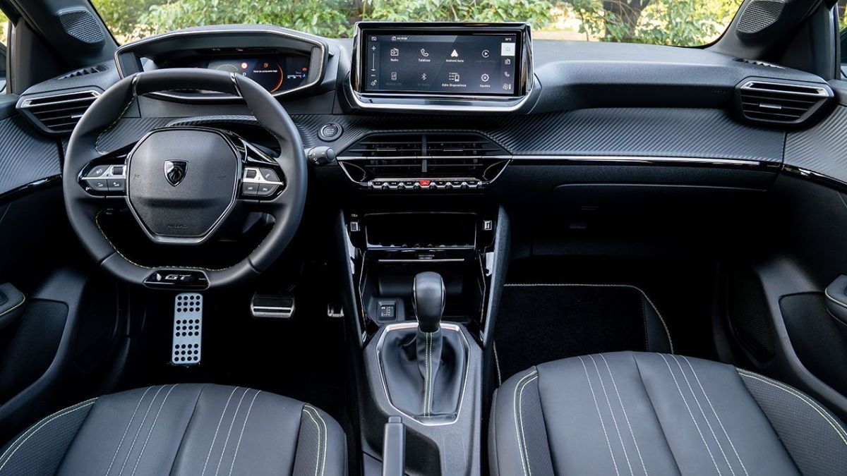 Interior del Peugeot 208 Allure AT 1.6 0KM. Interior del Peugeot 208 Allure AT 1.6 0KM.