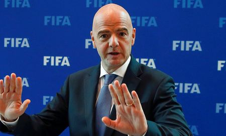 infantino no quiere arriesgar vidas y dice que piensa en modificaciones para el futbol infantino no quiere arriesgar vidas y dice que piensa en modificaciones para el futbol