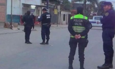 una nena de 9 anos fue a pedirle jugo a su vecino y el la violo una nena de 9 anos fue a pedirle jugo a su vecino y el la violo