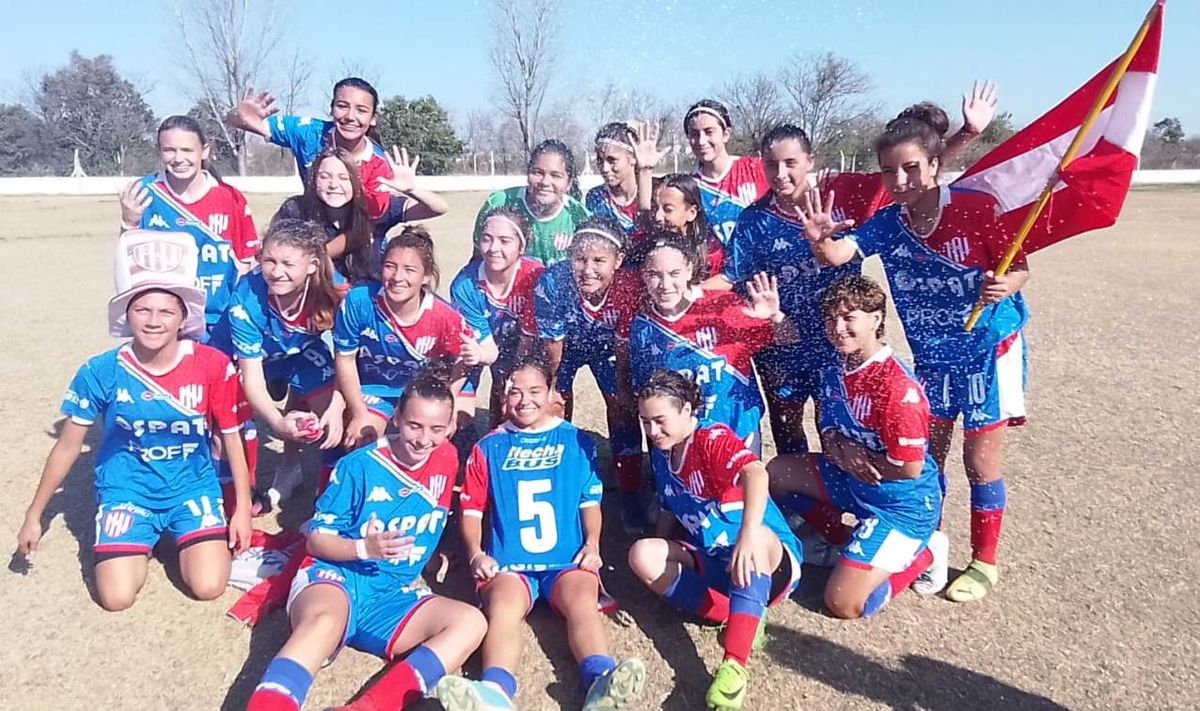 Unión también ganó el Torneo Inferior Mayor femenino tras vencer por 5-2 a Deportivo Santa Rosa.