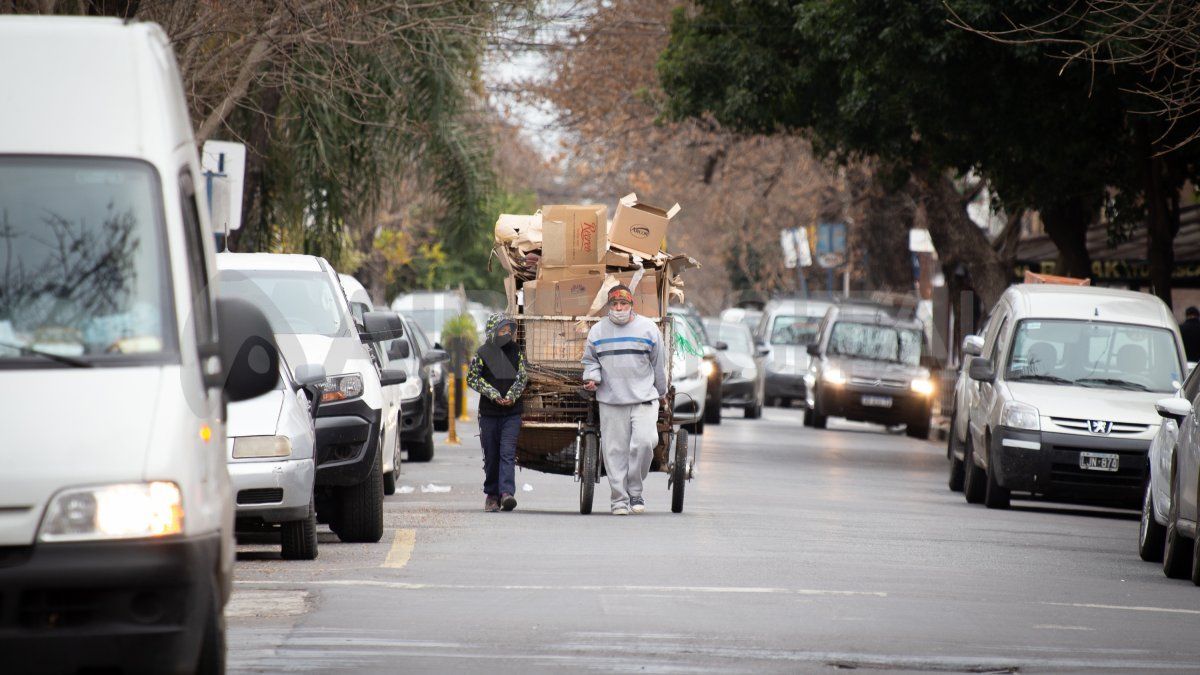 Se registran algunas heladas puntuales, algunas nieblas localizadas y baja sensación térmica por efecto del viento.