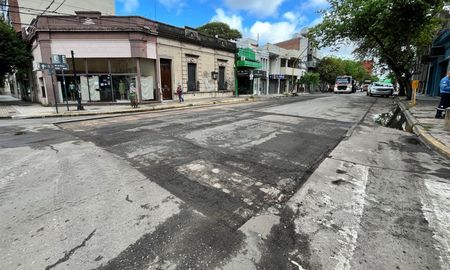 El tránsito estará cortado en calle 25 de Mayo entre Obispo Gelabert e Irigoyen Freyre para trabajos de bacheo. El tránsito estará cortado en calle 25 de Mayo entre Obispo Gelabert e Irigoyen Freyre para trabajos de bacheo.