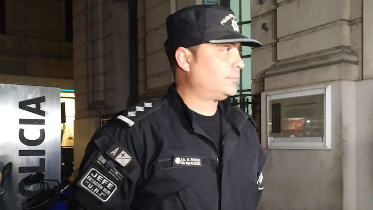 Gustavo Parodi, jefe de la Primera Zona de inspección Estación sur de la policía, confirmó que el sujeto sigue en calidad de detenido. Gustavo Parodi, jefe de la Primera Zona de inspección Estación sur de la policía, confirmó que el sujeto sigue en calidad de detenido.