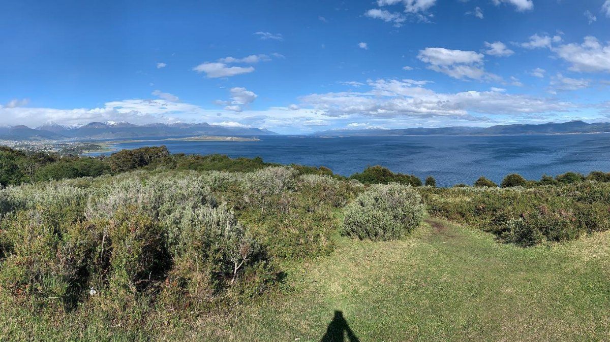 La vista desde Monte Susana hacia en canal de Beagle.