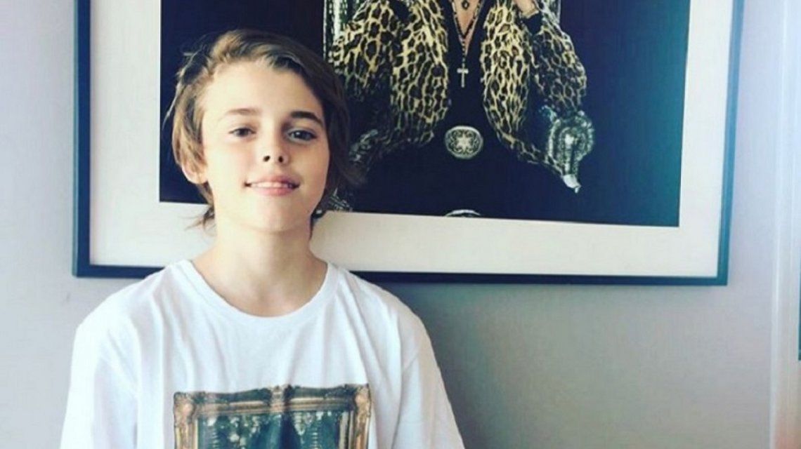 ¿Negligencia o travesura? El vídeo del hijo de Ricardo Fort manejando con 15 años y sin cinturón