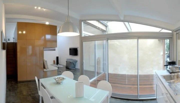 Las ventanas aportaron mucha luz al inmueble.