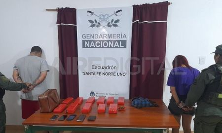 Un remisero fue detenido el viernes cuando llevaba droga. Un remisero fue detenido el viernes cuando llevaba droga.