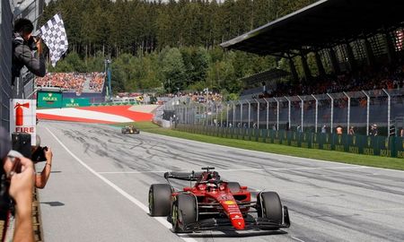 Charles Leclerc volvió a la victoria luego de ocho carreras. El monegasco ganó con contundencia después de una interesante batalla con Max Verstappen, y llevó a lo más alto del podio a la Scuderia Ferrari Charles Leclerc volvió a la victoria luego de ocho carreras. El monegasco ganó con contundencia después de una interesante batalla con Max Verstappen, y llevó a lo más alto del podio a la Scuderia Ferrari