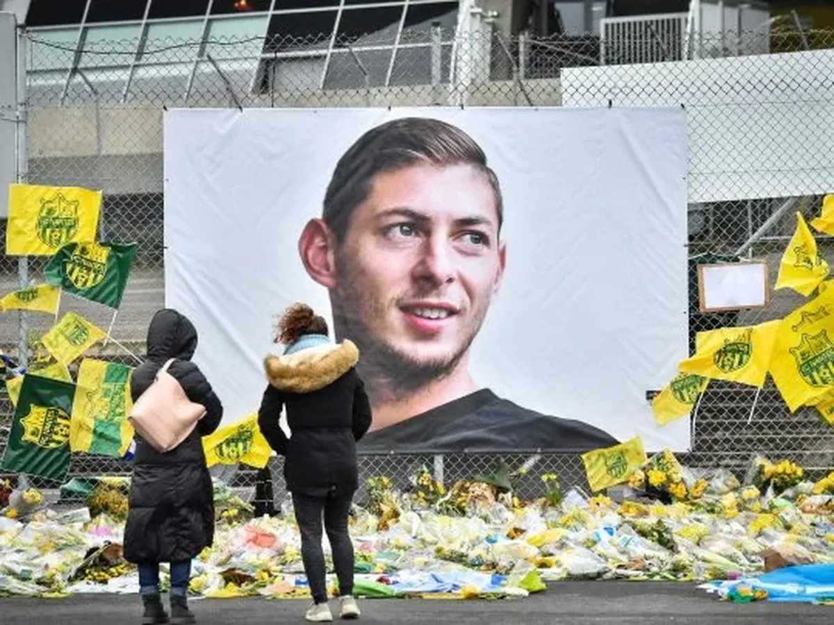 El caso Emiliano Sala tendrá un nuevo capítulo judicial este lunes. El Tribunal Mercantil de Nantes dará a conocer su resolución sobre el litigio económico que mantienen el Nantes de Francia y el Cardiff City de Gales.