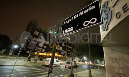 Los hinchas le cambiaron el nombre a una tradicional esquina de la ciudad de Santa Fe tras la consagración de la Selección Argentina en la Copa América 2024. Los hinchas le cambiaron el nombre a una tradicional esquina de la ciudad de Santa Fe tras la consagración de la Selección Argentina en la Copa América 2024.