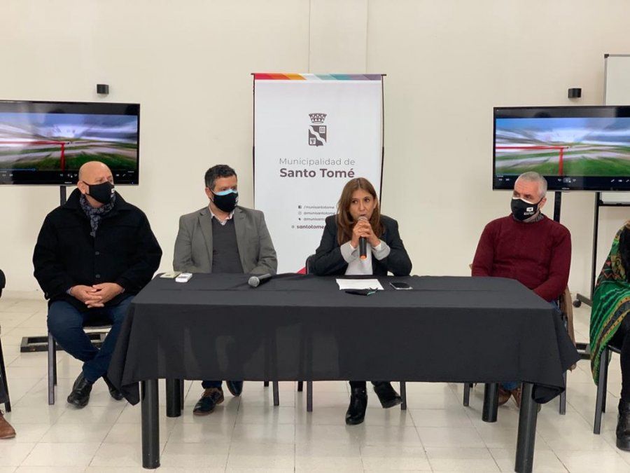 “Santo Tomé en Acción es un plan de trabajo en materia de infraestructura y servicios”, explicó Qüesta.