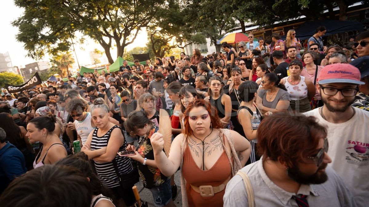 La Marcha Federal Antifascista y Antirracista se realizó este sábado en Santa Fe. La Marcha Federal Antifascista y Antirracista se realizó este sábado en Santa Fe.