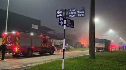 Incendio en Rafaela: se quemó una fábrica de muebles en el PAER