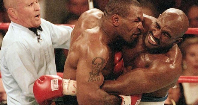 Hace 20 años, Tyson mordía la oreja de Holyfield