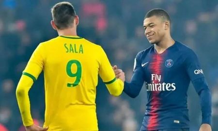 Kylian Mbappé recordó a Emiliano Sala por quinto año consecutivo. Kylian Mbappé recordó a Emiliano Sala por quinto año consecutivo.