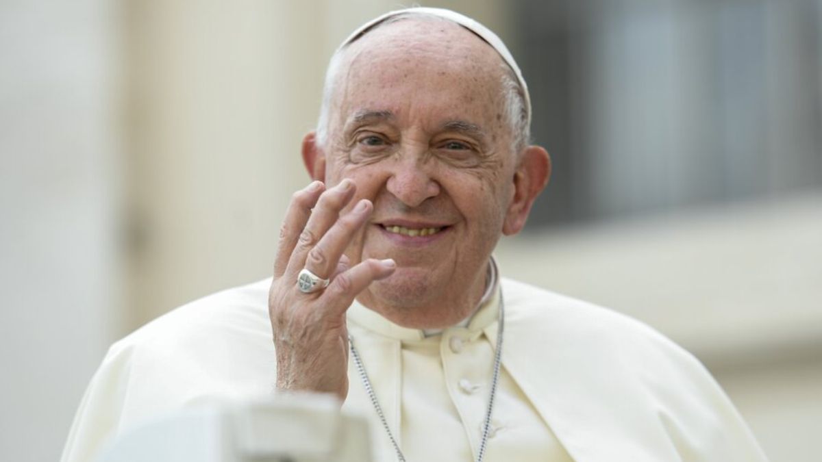 Un santafesino contó como fue presenciar la última aparición con vida del papa Francisco.