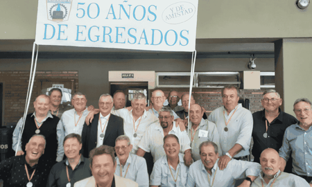 PROVETE es un grupo de compañeros que revivirá su viaje de egresados, después de 50 años.