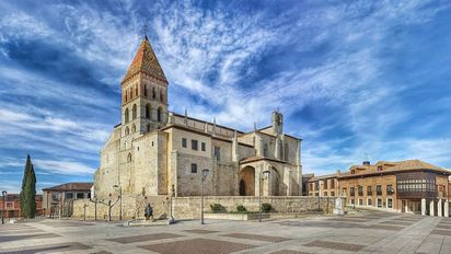 Paredes de Nava: el rincón de España donde los santafesinos abrieron desde gimnasios hasta pastelerías