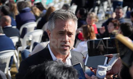 El jefe del bloque justicialista de la Cámara de Diputados, Leandro Busatto, salió al cruce de las críticas de la oposición. El jefe del bloque justicialista de la Cámara de Diputados, Leandro Busatto, salió al cruce de las críticas de la oposición.