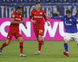 Con el empate 1-1 ante Schalke 04, el Bayer Leverkusen de Lucas Alario se metió en puestos de clasificación a la Champions League. Con el empate 1-1 ante Schalke 04, el Bayer Leverkusen de Lucas Alario se metió en puestos de clasificación a la Champions League.