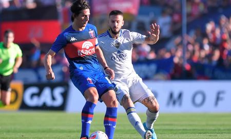 El encuentro, que consagrará al primer campeón a nivel doméstico del año en la Argentina, se jugará a partir de las 16 en el estadio Mario Alberto Kempes. El encuentro, que consagrará al primer campeón a nivel doméstico del año en la Argentina, se jugará a partir de las 16 en el estadio Mario Alberto Kempes.