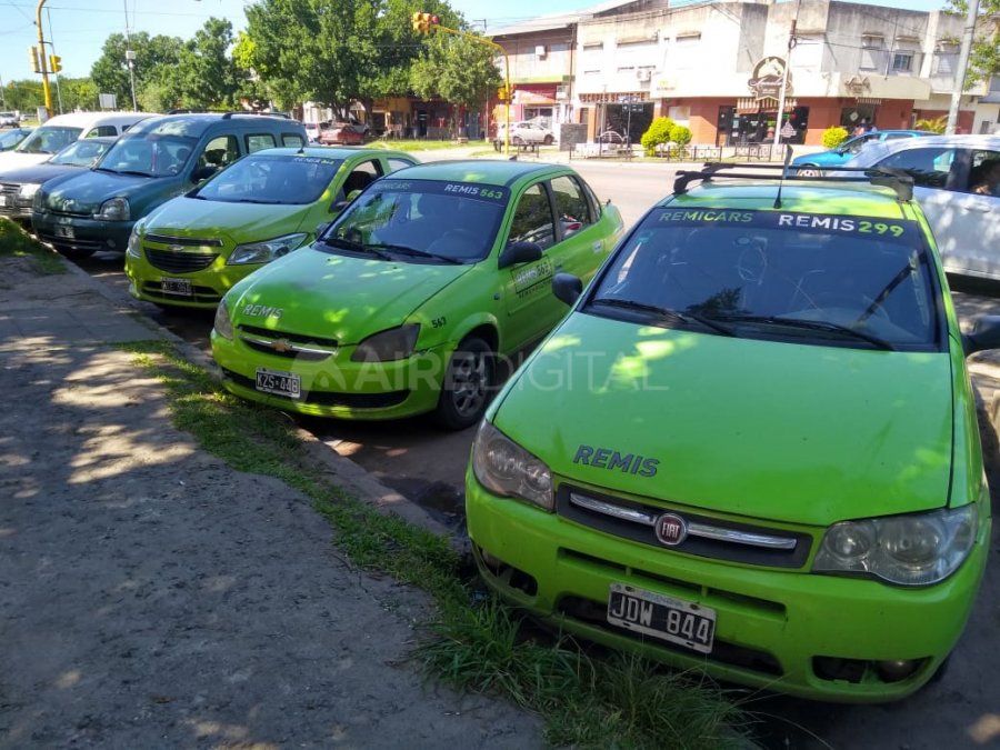 El cuerpo legislativo sancionó por unanimidad tres iniciativas que determinan, por un lado, que la empresa Uber no está habilitada para funcionar en la ciudad de Santa Fe, y por otro, la exigencia de controles por parte del Municipio santafesino.