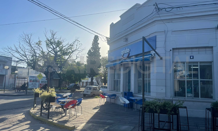 El robo se registró este sábado a la tarde, en el local ubicado en avenida J.J. Paso y Saavedra. El robo se registró este sábado a la tarde, en el local ubicado en avenida J.J. Paso y Saavedra.