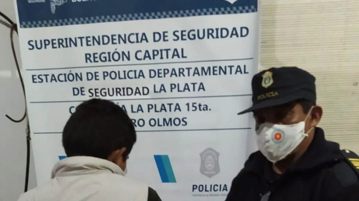 Femicidio en La Plata: asesinan a una joven de un disparo y por el crimen detienen a su pareja