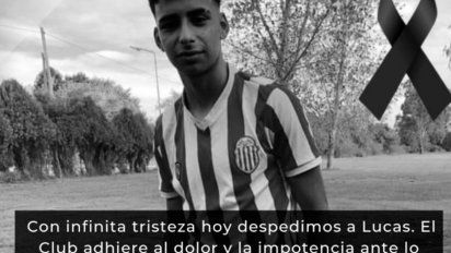 Quiero expresar toda mi solidaridad con la familia de Lucas González. Mi compromiso con su madre Cintia y su padre Mario en este momento tan doloroso, escribió Fernández en un hilo de mensajes su cuenta de Twitter.
