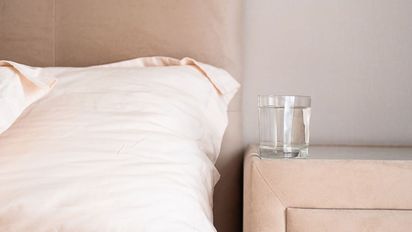 Ni 2 litros ni 8 vasos: esta es la cantidad exacta de agua que necesitás tomar