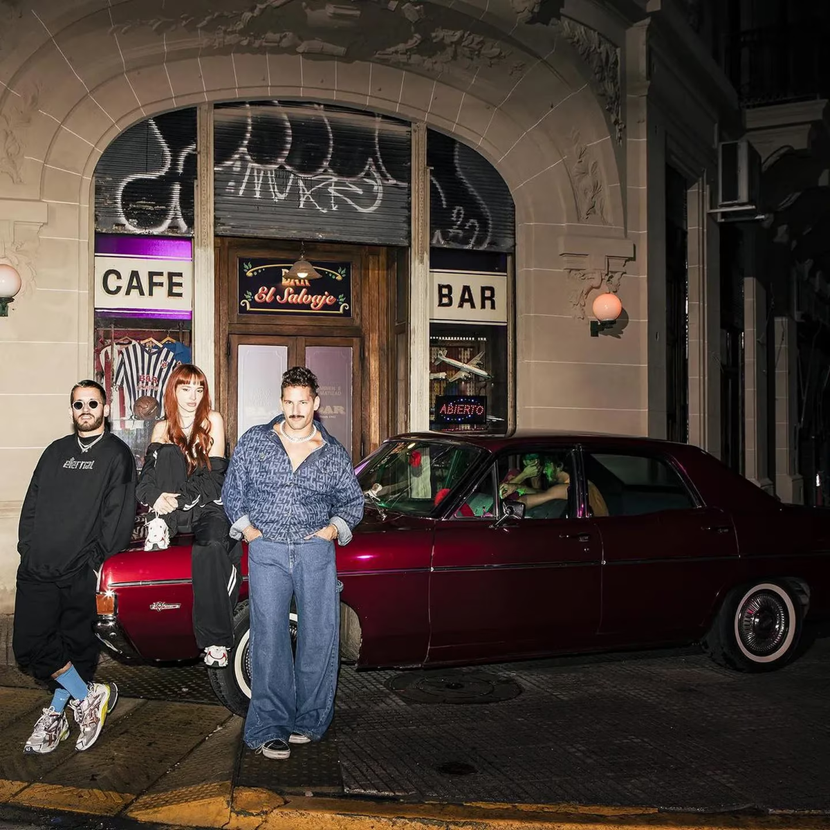 La Joaqui volvió a la música junto a Mau y Ricky Montaner. La Joaqui volvió a la música junto a Mau y Ricky Montaner.