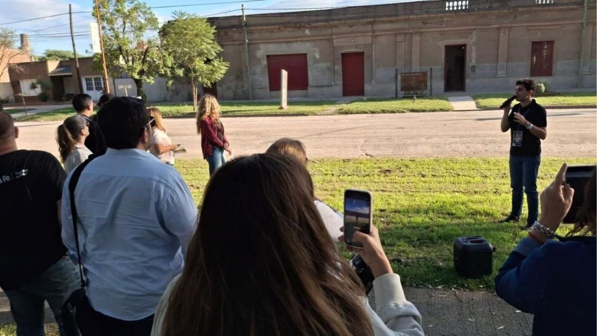 El turismo es una herramienta de desarrollo, preservación cultural e impulso económico para las comunidades locales. El turismo es una herramienta de desarrollo, preservación cultural e impulso económico para las comunidades locales.