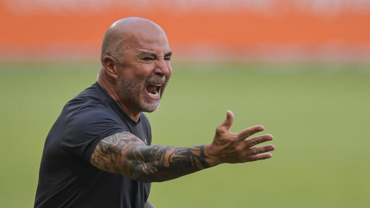 Jorge Sampaoli critica el Mundial Qatar 2022 y abre la posibilidad de liberar antes a los convocados