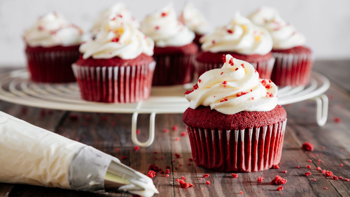 Cupcakes de red velvet: la receta para hacer un postre delicioso en casa y sorprender a todos