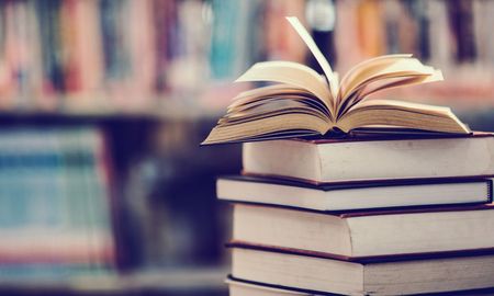 Los 5 libros que debés leer sí o sí, según la IA (Foto: Freepik). Los 5 libros que debés leer sí o sí, según la IA (Foto: Freepik).