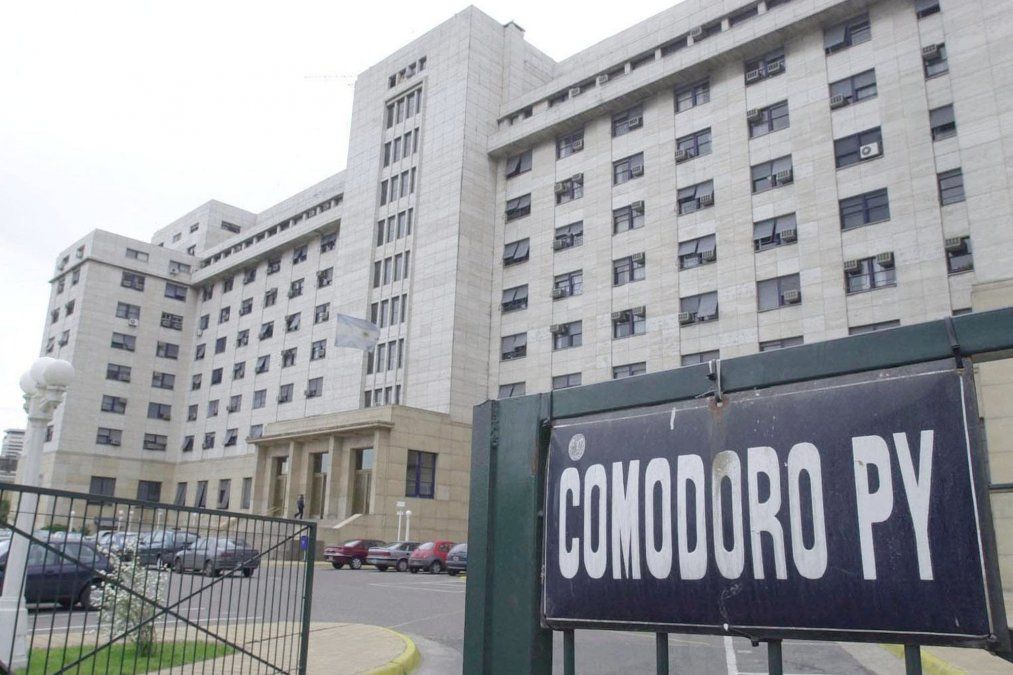 El juez Juan Pablo Augé está a cargo de la causa de espionaje en Lomas de Zamora.