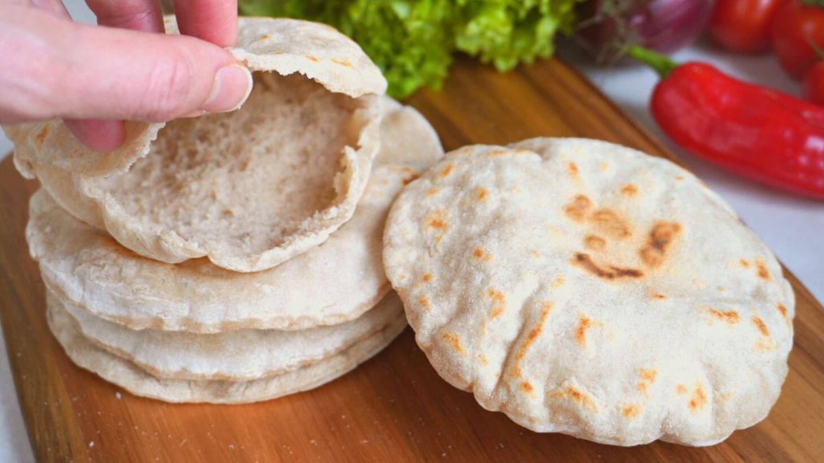 Este pan árabe se hace en sartén.