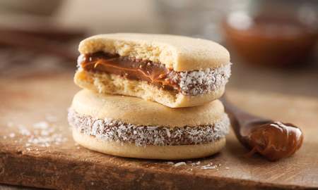 Alfajores de maicena, una receta perfecta para que los más chicos hagan. Alfajores de maicena, una receta perfecta para que los más chicos hagan.