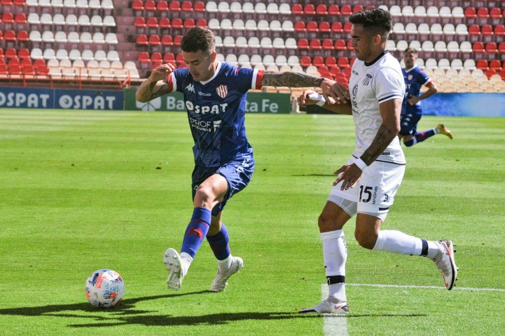Unión perdió 2-1 con Talleres y sigue en el fondo de la tabla del Torneo de la Liga Profesional.