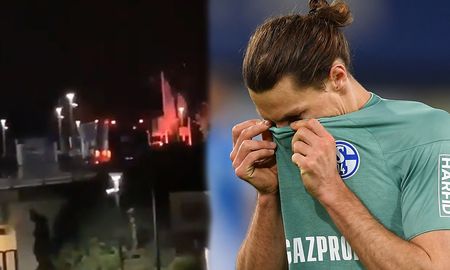 El Schalke 04 descendió a la Bundesliga 2 de Alemania y los hinchas fueron a golpear a los jugadores. El Schalke 04 descendió a la Bundesliga 2 de Alemania y los hinchas fueron a golpear a los jugadores.