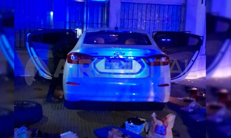 La detención se produjo cuando la mujer perdió el control e impactó con un local comercial La detención se produjo cuando la mujer perdió el control e impactó con un local comercial